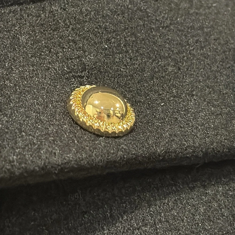 Zara Women's Black Blazer with Gold Buttons - Picture 6 of 7